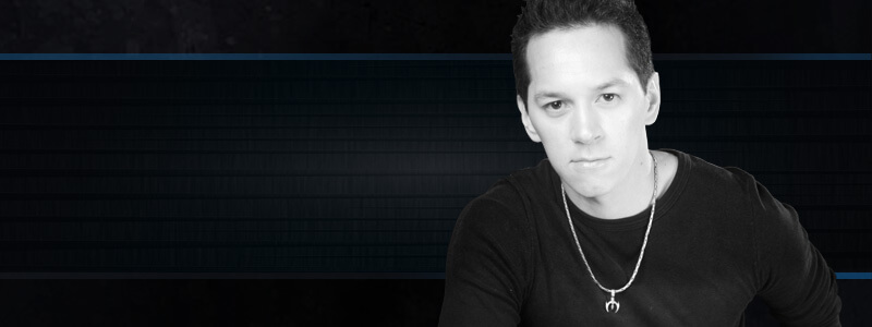 escritor zash denzel, escritor de fantasía y terror